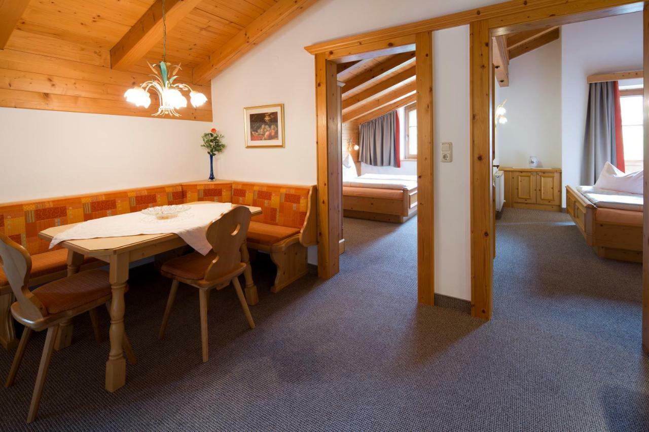 Gaestehaus Brantlhof Zimmer Und Ferienwohnungen In Going Am Wilden Kaiser Eksteriør billede
